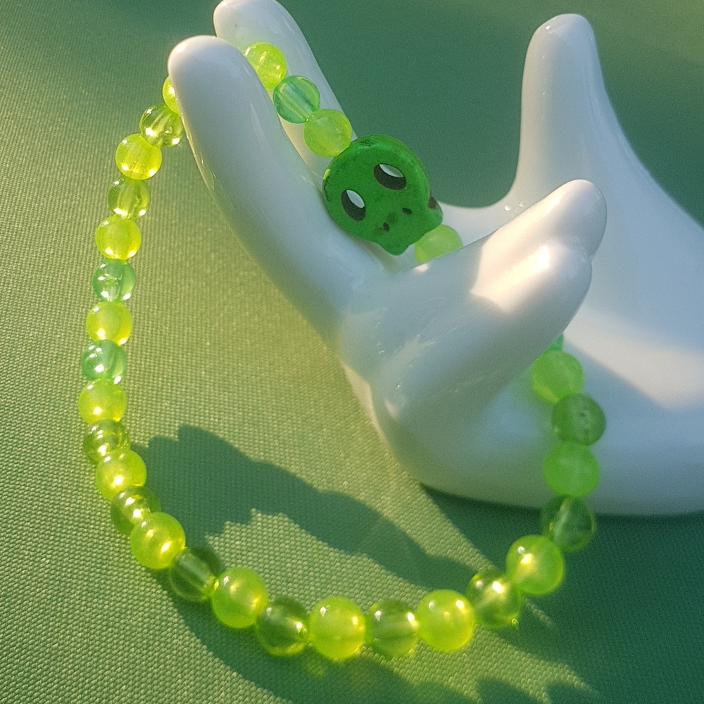 💀 Toxic Skull Slime Bracelet
